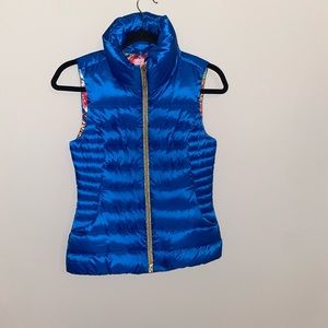 Brewster Blue Lily Pulitzer waterproof vest perfect for a nice spring day!